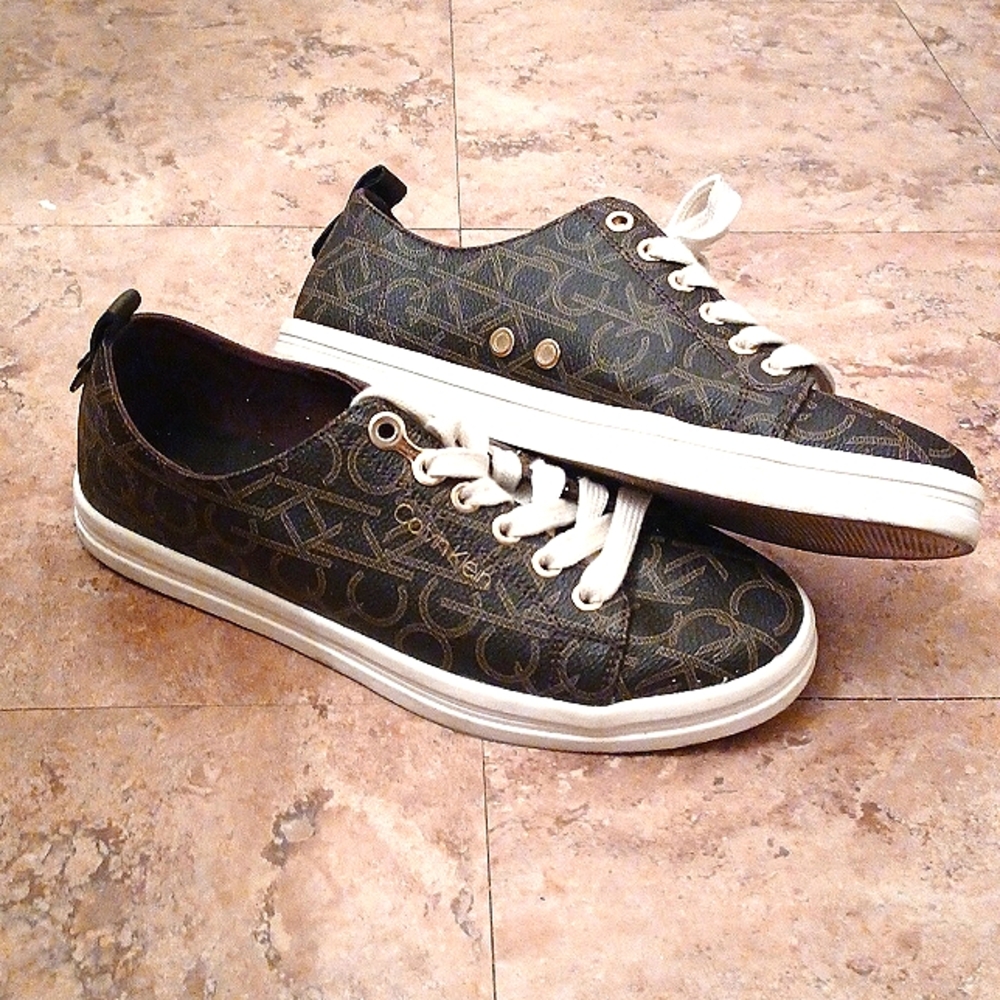 Calvin Klein Converse